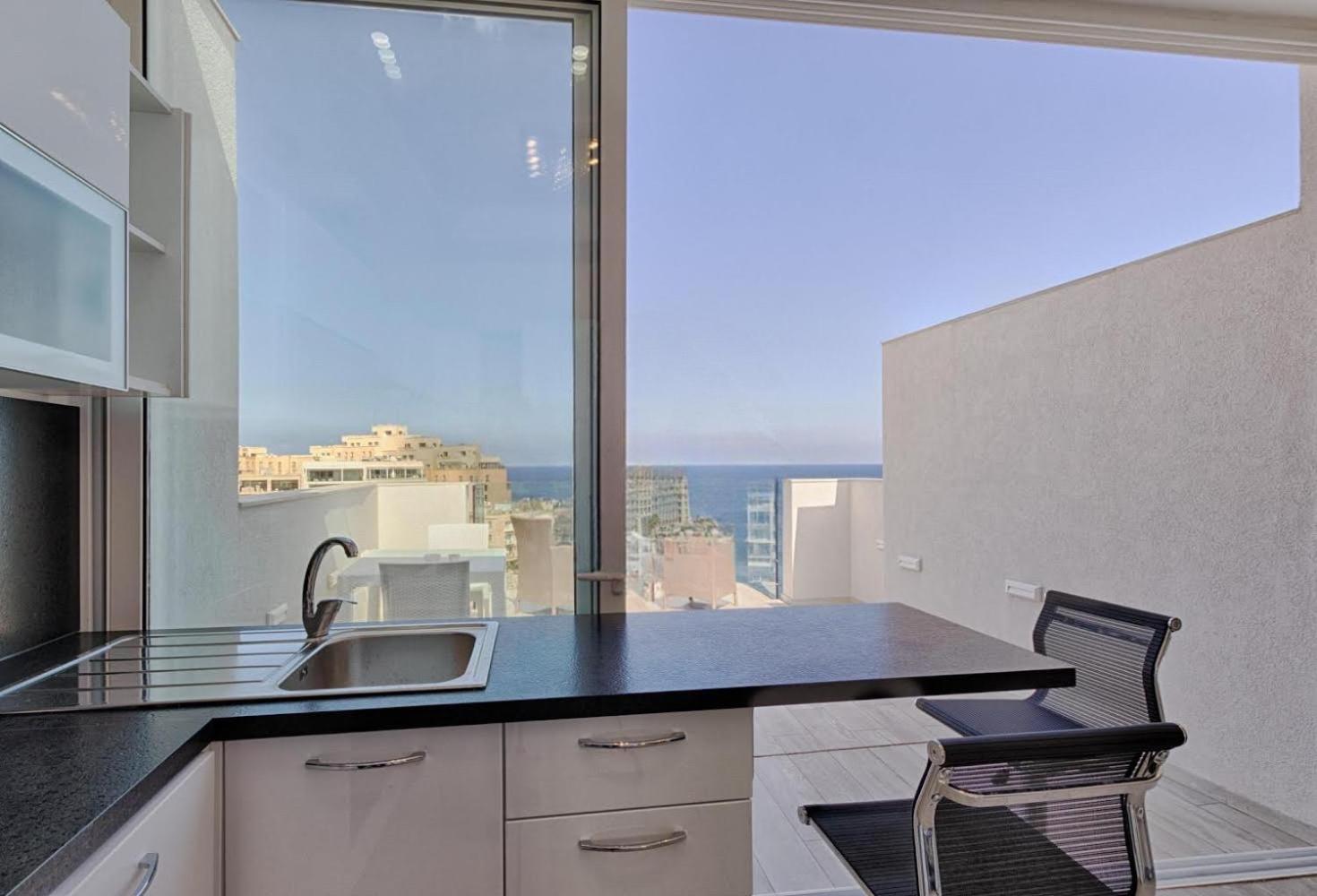 The Penthouse Appartement San Ġiljan Buitenkant foto